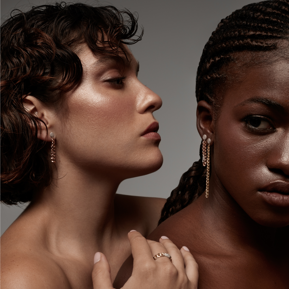 VERSATILITY PENDIENTES