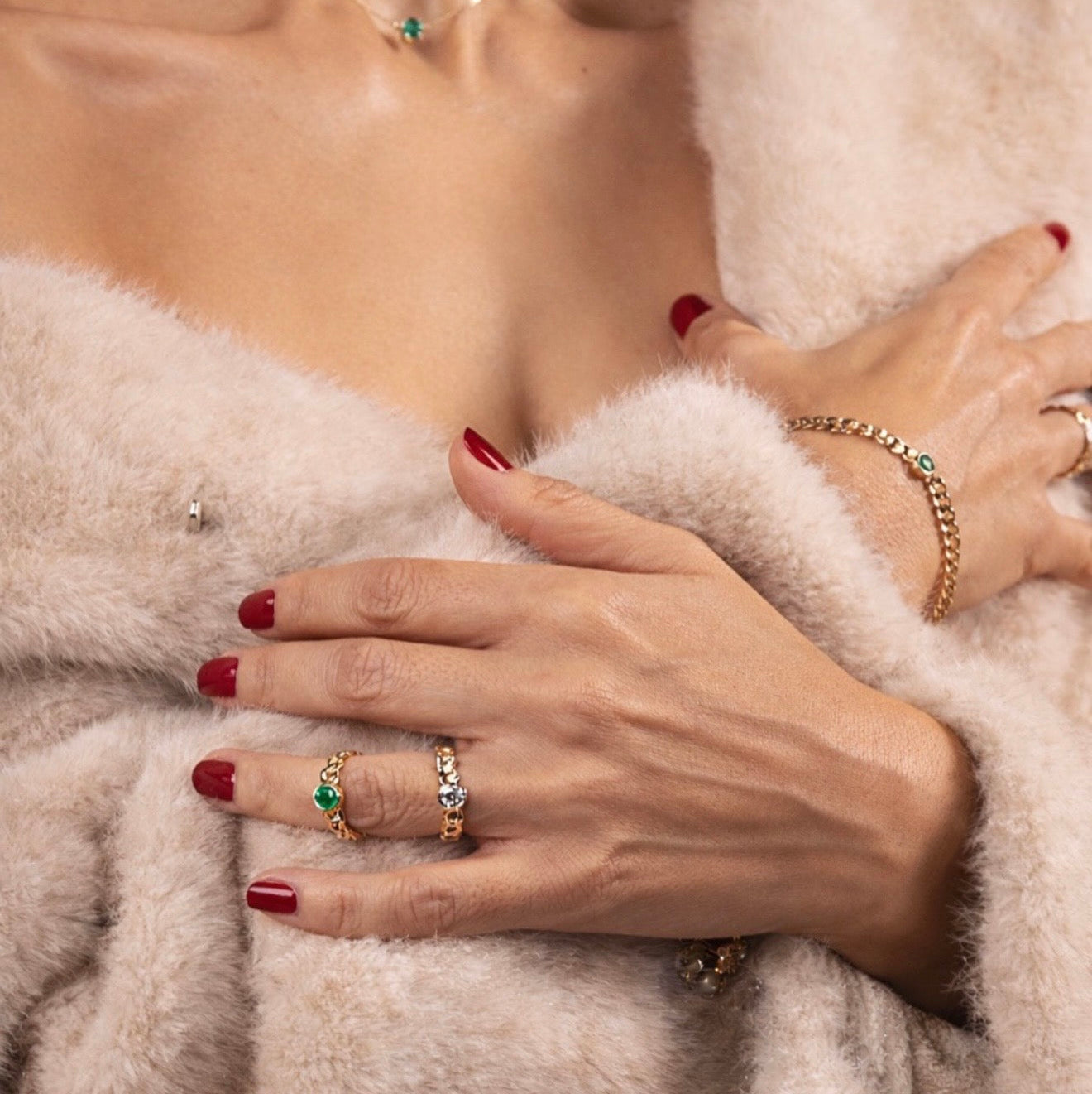 CHAIN PULSERA CON ESMERALDA